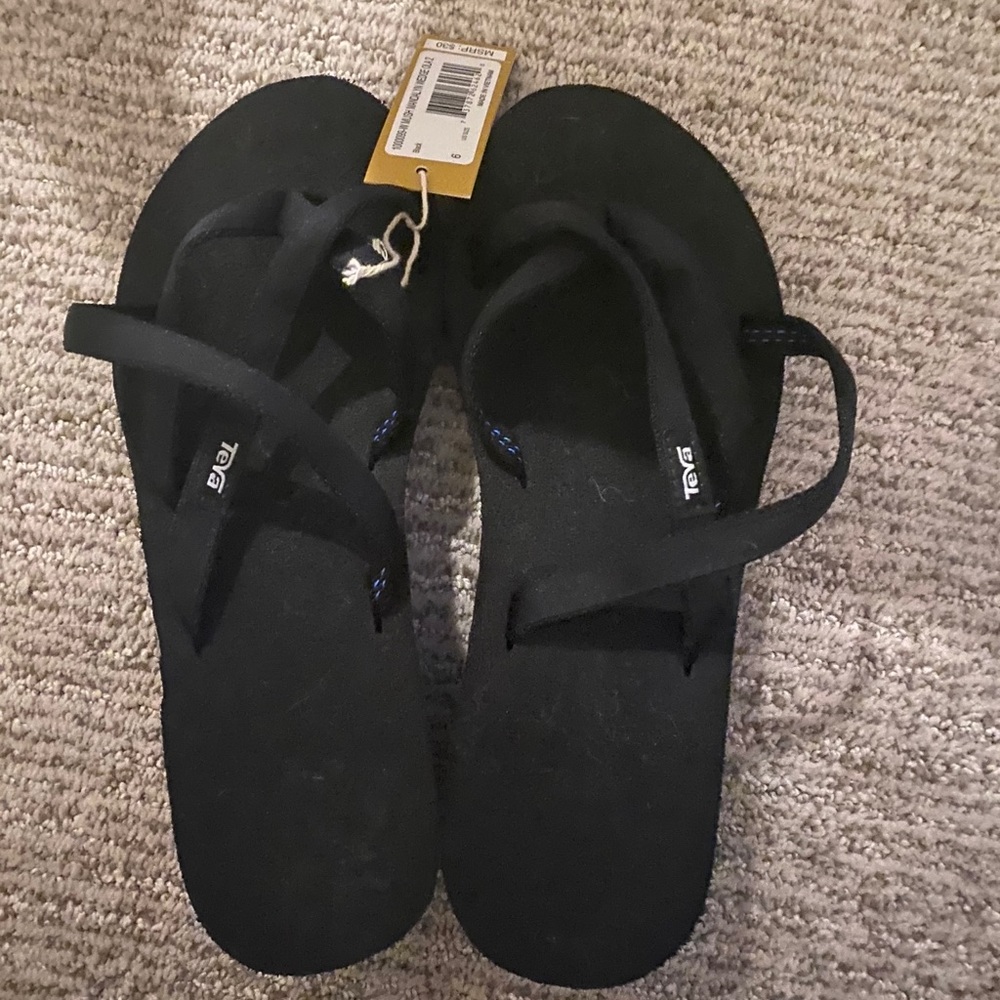 Teva sandals size 6